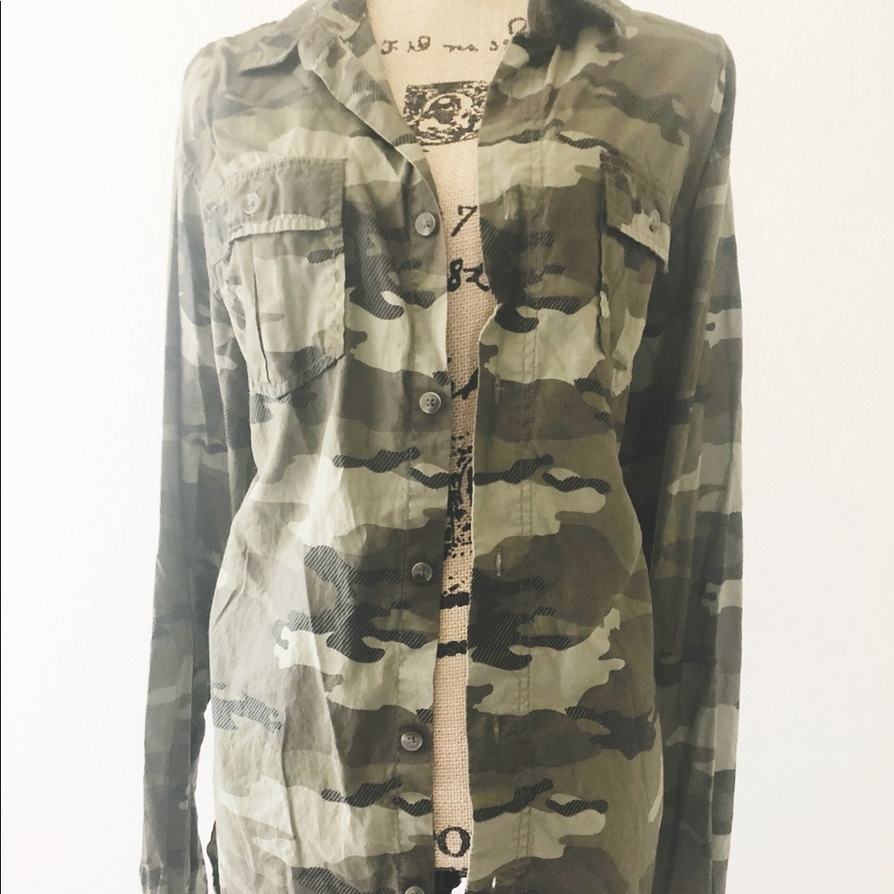 Army green button up size XXL